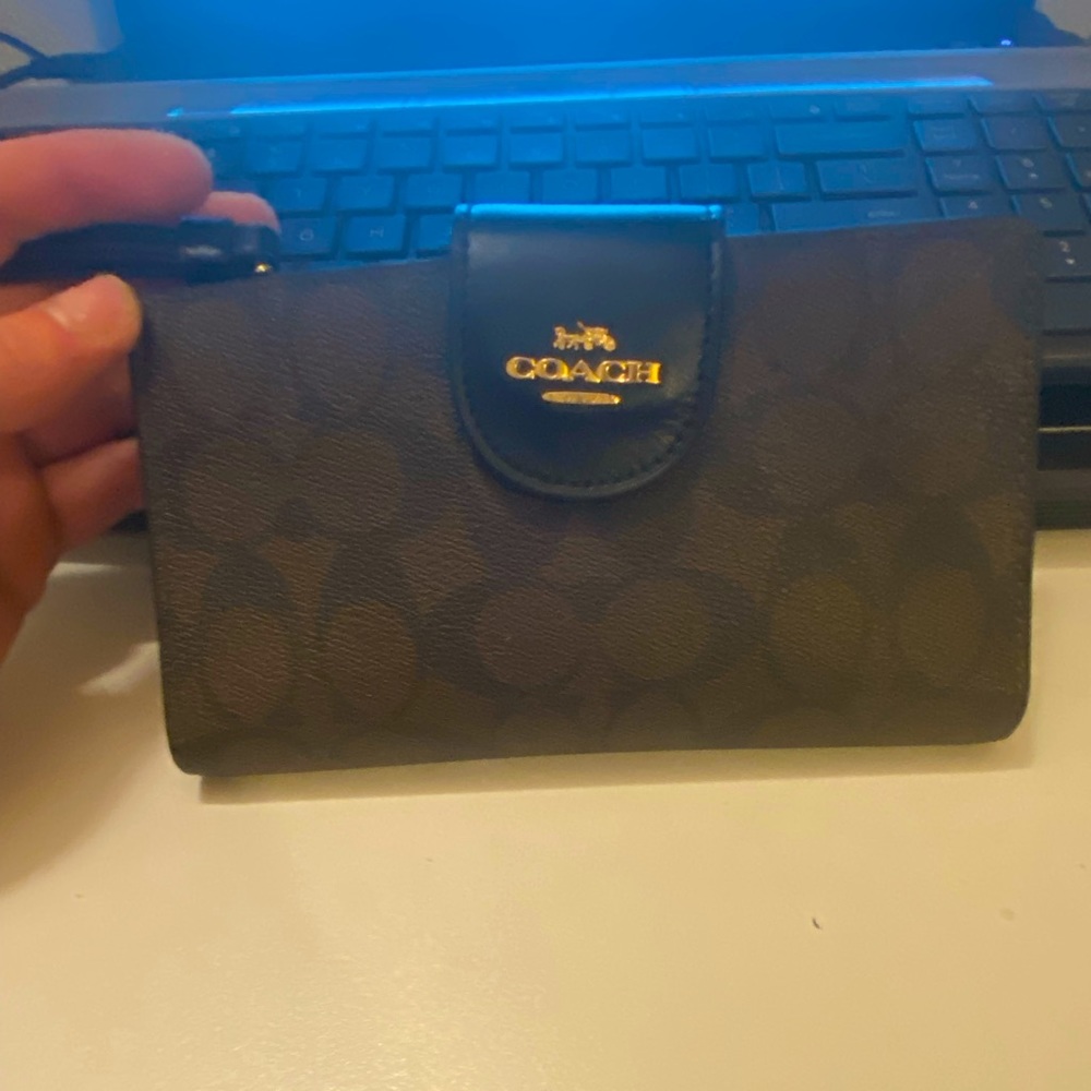 Coach wristlet with checkbook holder